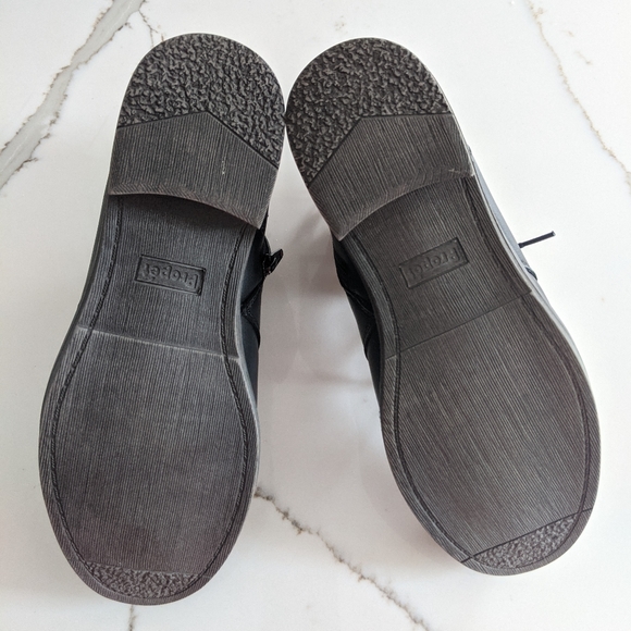 Propet size 7 booties - Picture 2 of 5